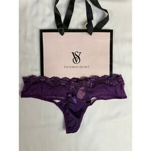 NWT Victoria’s Secret Vintage Sheer Lace G-String – Purple – Size XS – 2015